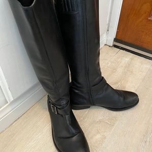 All leather boots